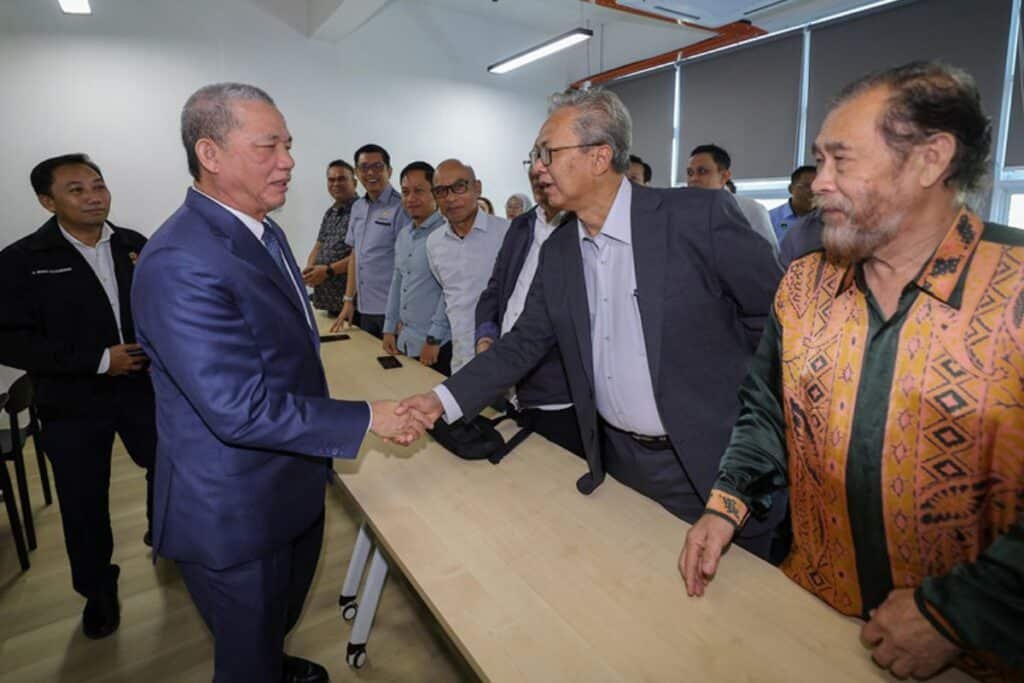 Petronas Petros negotiations